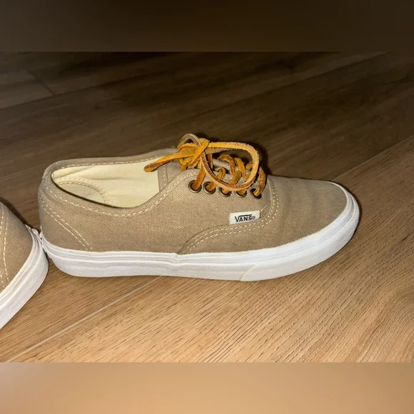 Linen Vans with Leather Laces - Picture 1 of 7